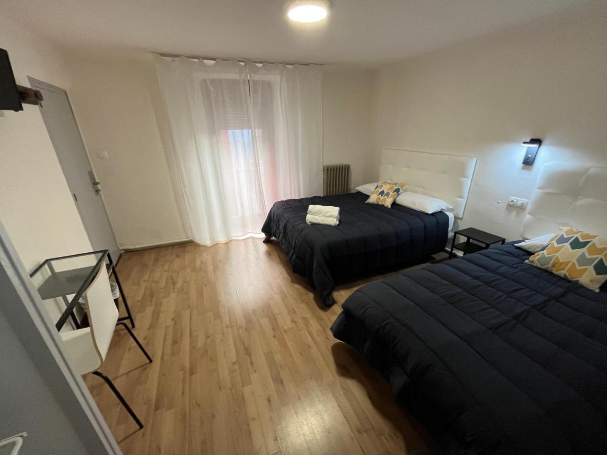 Hostal Ars Puigcerdà Esterno foto