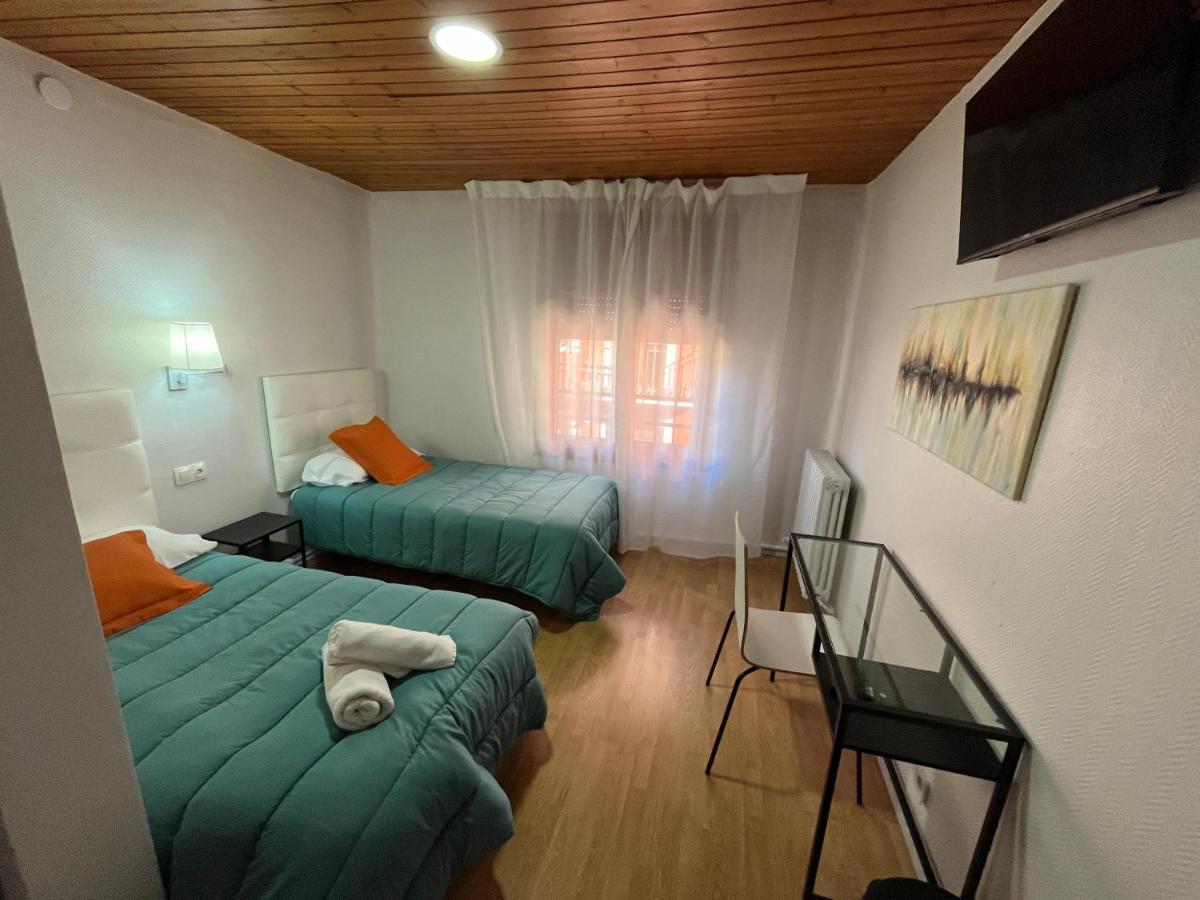 Hostal Ars Puigcerdà Esterno foto