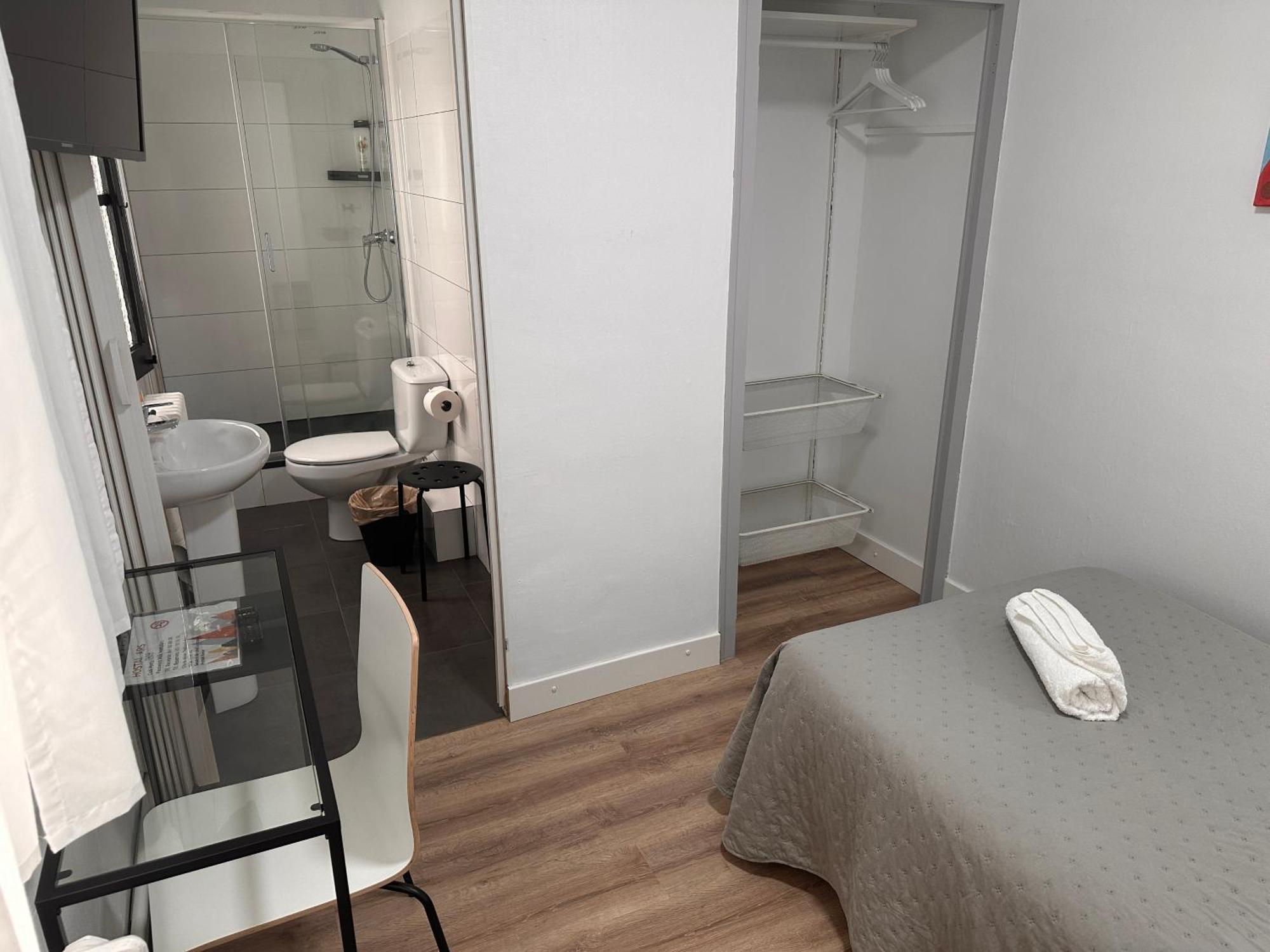 Hostal Ars Puigcerdà Esterno foto